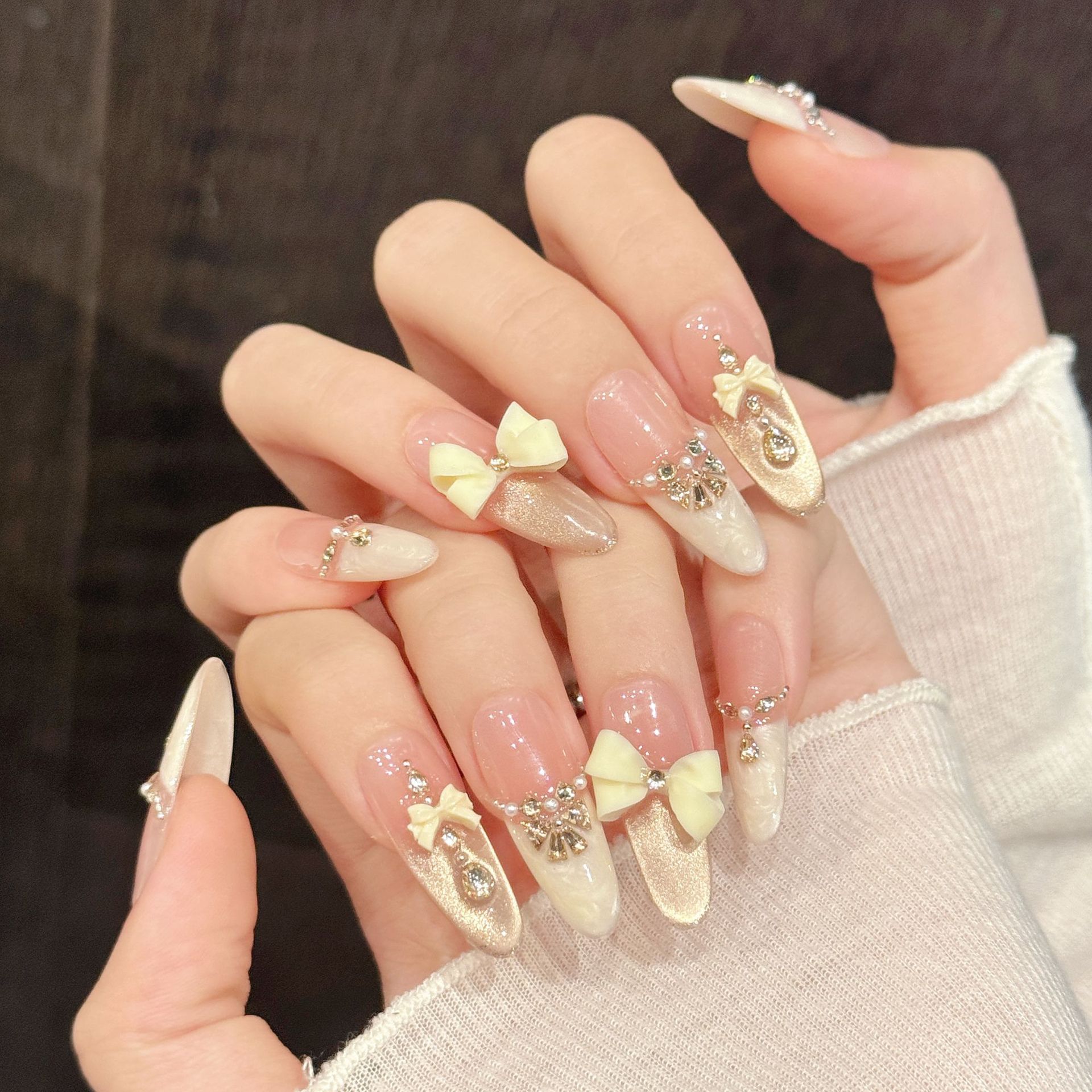 เล็บปลอมทำมือ 10 ชิ้น ลายตาแมว - Decorating Tip Set บทวิจารณ์และราคา